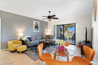 67595 Lagos Way in Cathedral City, CA - Foto de edificio - Building Photo