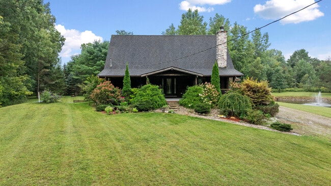 1115 Derby Ln in Howell, MI - Building Photo - Building Photo