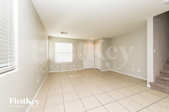 8301 W Wildwood Glen Dr, Unit 14106104 in Las Vegas, NV - Building Photo - Building Photo