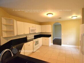 210 NW 107th Ave in Pembroke Pines, FL - Building Photo - Building Photo