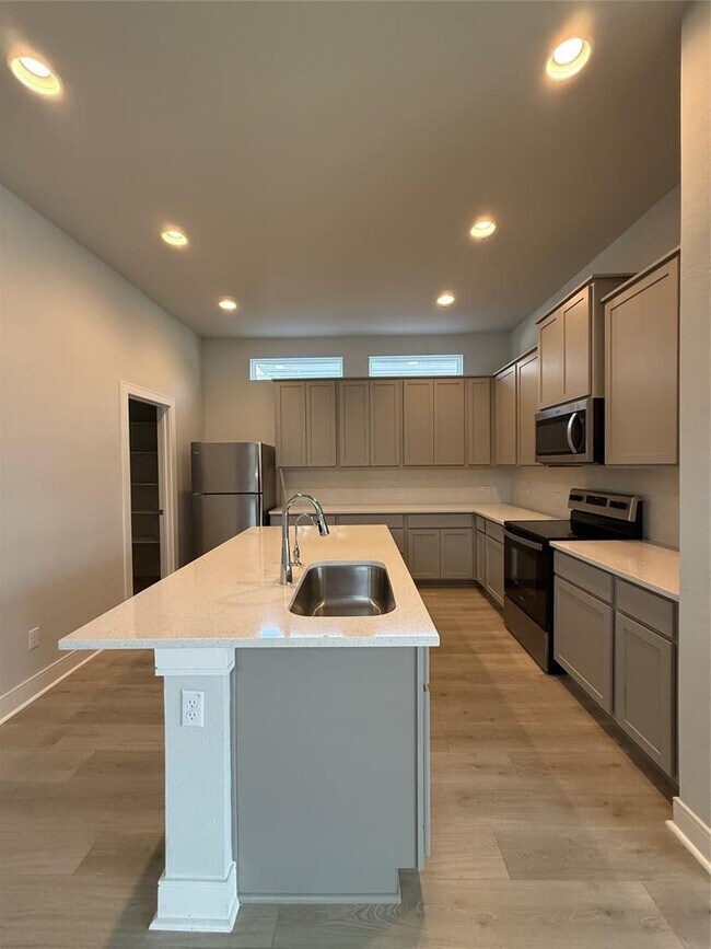 property at 2200 Grenache Dr