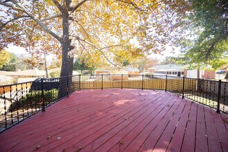 109 N 10th St in Ponca City, OK - Building Photo - Building Photo