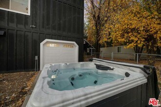 993 Cameron Dr in Big Bear Lake, CA - Building Photo - Building Photo