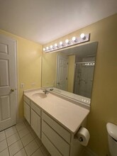 2020 St Regis Dr in Lombard, IL - Building Photo - Building Photo