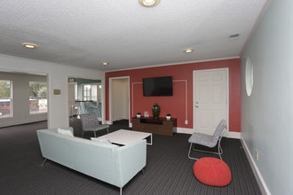 Stone Ridge in Columbia, SC - Building Photo - Interior Photo