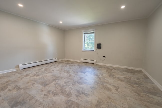684 Co Hwy 28, Unit 2a in Cooperstown, NY - Building Photo - Building Photo