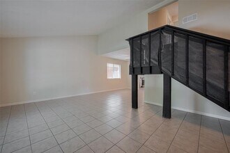 7323 Log Cradle Dr in Houston, TX - Building Photo - Building Photo