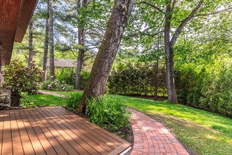 4 Jessica Ln in Hudson, NH - Foto de edificio - Building Photo
