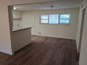 8509 Triton Ln in Dallas, TX - Building Photo - Building Photo