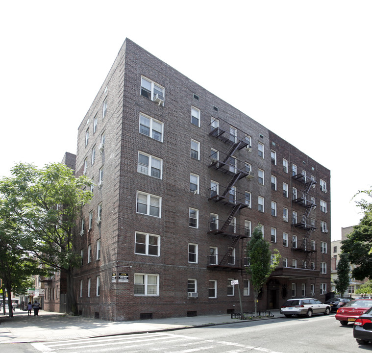 100 winthrop street in Brooklyn, NY - Building Photo