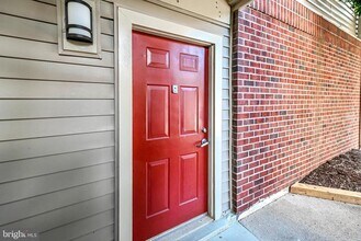 1706 Ascot Way in Reston, VA - Building Photo - Building Photo