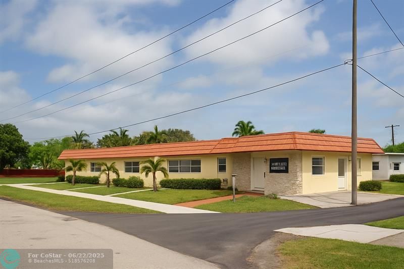 3808 Polk St in Hollywood, FL - Building Photo