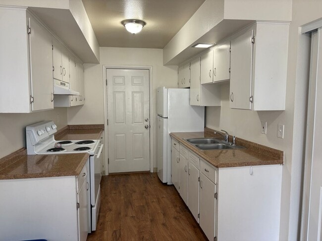 property at 315-317 SE 118th Ave