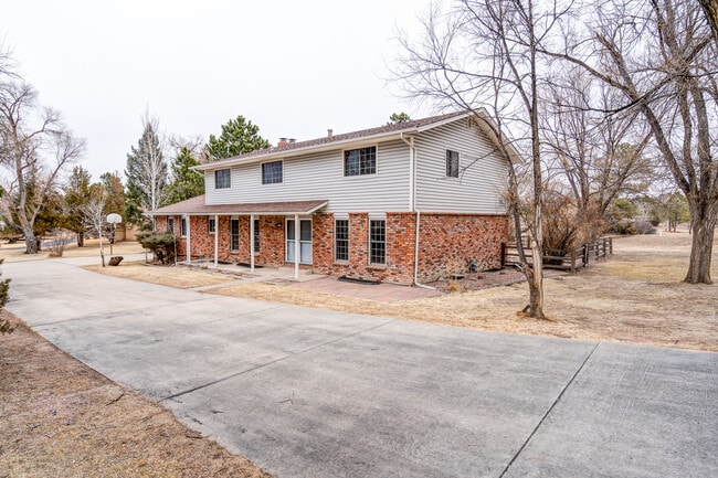 7137 Milner Dr in Colorado Springs, CO - Building Photo - Building Photo