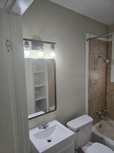 614 Fairview Ave, Unit 7 in Greenville, MS - Foto de edificio - Building Photo