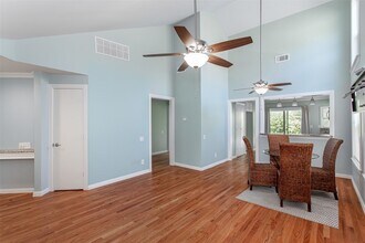 4139 Rosser Square in Dallas, TX - Foto de edificio - Building Photo