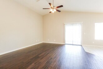 18190 N 89th Ln in Peoria, AZ - Building Photo - Building Photo