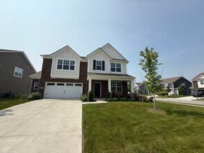 10815 Arendale Dr in Brownsburg, IN - Building Photo - Building Photo