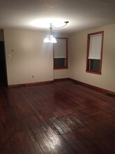 235 4th St in fieldsboro, NJ - Foto de edificio - Building Photo