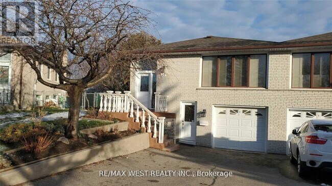 property at 21 Tamora Ct