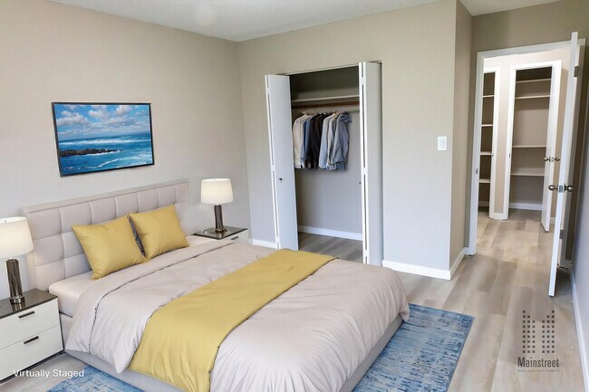 College Manor Mainstreet Apartments in Chilliwack, BC - Building Photo - Building Photo