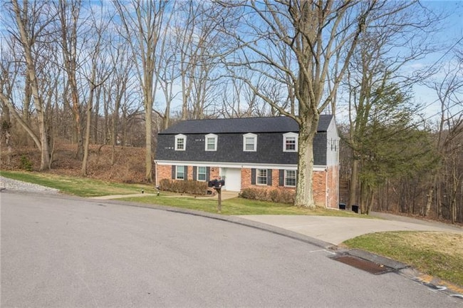 9286 N Florence Rd in Pittsburgh, PA - Building Photo - Building Photo