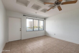 3624 S Atlantic Ave in Daytona Beach, FL - Building Photo - Building Photo