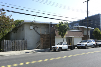 1215-1217 Springwood Ave in Asbury Park, NJ - Foto de edificio - Building Photo