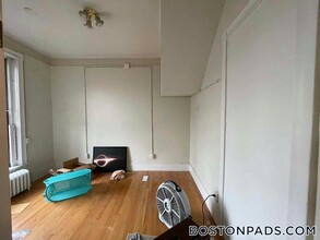 43 Bay State Rd in Boston, MA - Building Photo - Building Photo