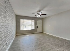 1024 E Alameda Dr in Tempe, AZ - Building Photo - Building Photo