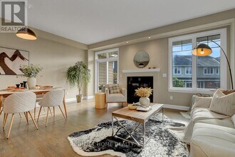 52 Arkose St in Ottawa, ON - Building Photo - Building Photo