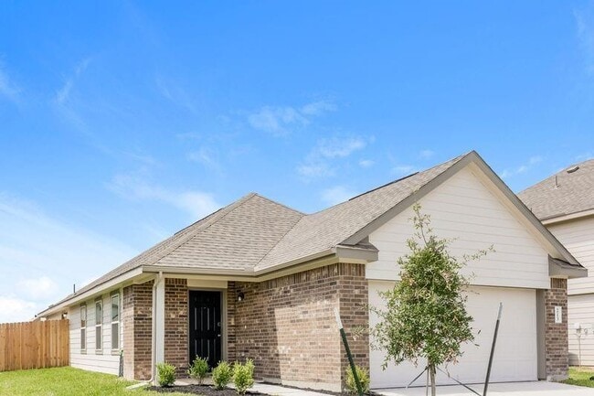 213 Blue Crane St in Huntsville, TX - Building Photo - Building Photo