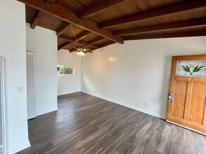 328 9th St in Del Mar, CA - Building Photo - Building Photo