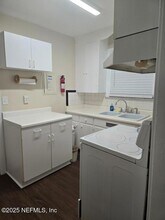 5256 Astral St in Jacksonville, FL - Building Photo - Building Photo