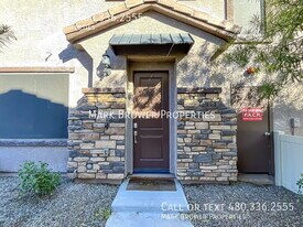 1918 E Bridgeport Pkwy in Gilbert, AZ - Building Photo