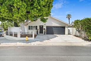 14951 Gainford Cir in Irvine, CA - Building Photo