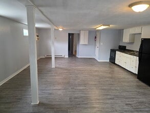 300 N High St in Martinsburg, WV - Building Photo - Building Photo