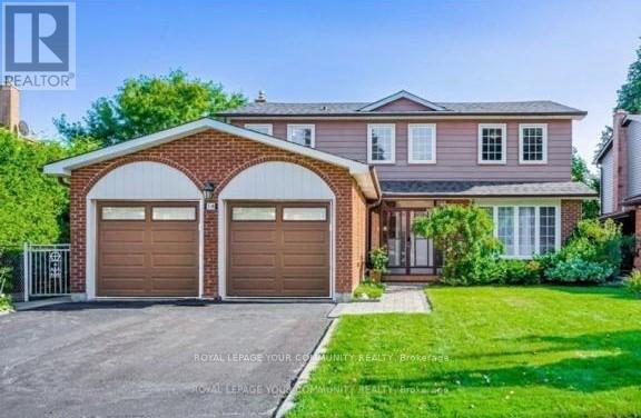 14 Innis Crescent in Richmond Hill, ON - Building Photo