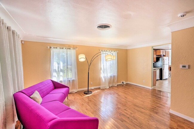 6851 Nebraska Ave in Toledo, OH - Building Photo - Building Photo