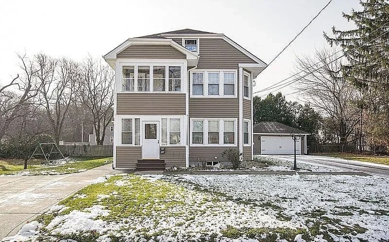 38 Ley St, Unit 38 ley st in Agawam, MA - Building Photo