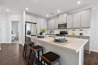 4455 Reed Creek Dr, Unit Waterstone Condo 305 in Sherrills Ford, NC - Building Photo - Building Photo