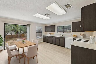 2703 Vinson Ct in Round Rock, TX - Building Photo - Building Photo