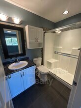 124-124 Mills Rd in Kelowna, BC - Building Photo - Building Photo