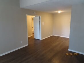 10272 Black Mountain Rd in San Diego, CA - Building Photo - Building Photo