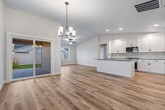 203 W Haniken St in Meridian, ID - Building Photo - Building Photo