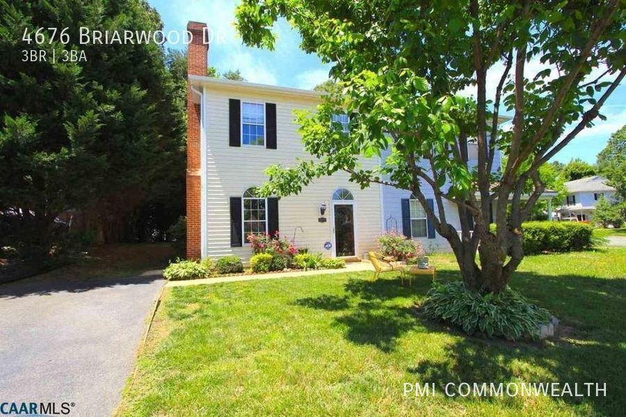 4676 Briarwood Dr in Charlottesville, VA - Building Photo