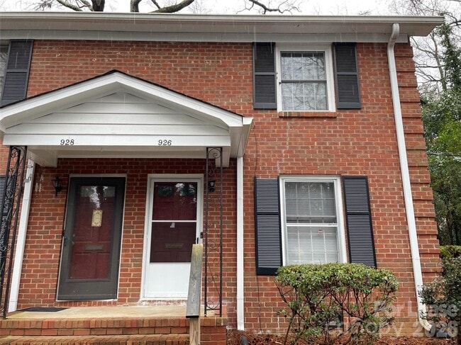 property at 926 Hollywood St