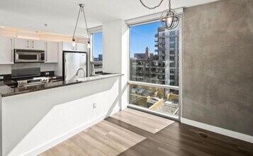 321 10th Ave, Unit 908 in San Diego, CA - Foto de edificio - Building Photo