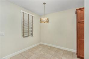 15102 Palmer Lake Cir-Unit -105 in Naples, FL - Building Photo - Building Photo