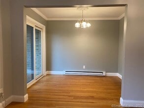 79 Acorn St in Bridgeport, CT - Building Photo - Building Photo